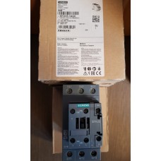 SIEMENS CONTACTOR 3RT2035-1NB30 18.5KW 40A AC3 60A AC1 20-33 AC/DC Coil 1NO+1NC Aux. SIEMENS CONTACTOR 3RT2035-1NB30 18.5KW 40A AC3 60A AC1 20-33 AC/DC Coil 1NO+1NC Aux.
